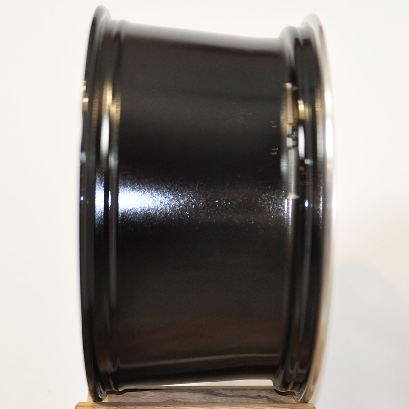 Иннер диска R21 после покраски в чёрный глянец