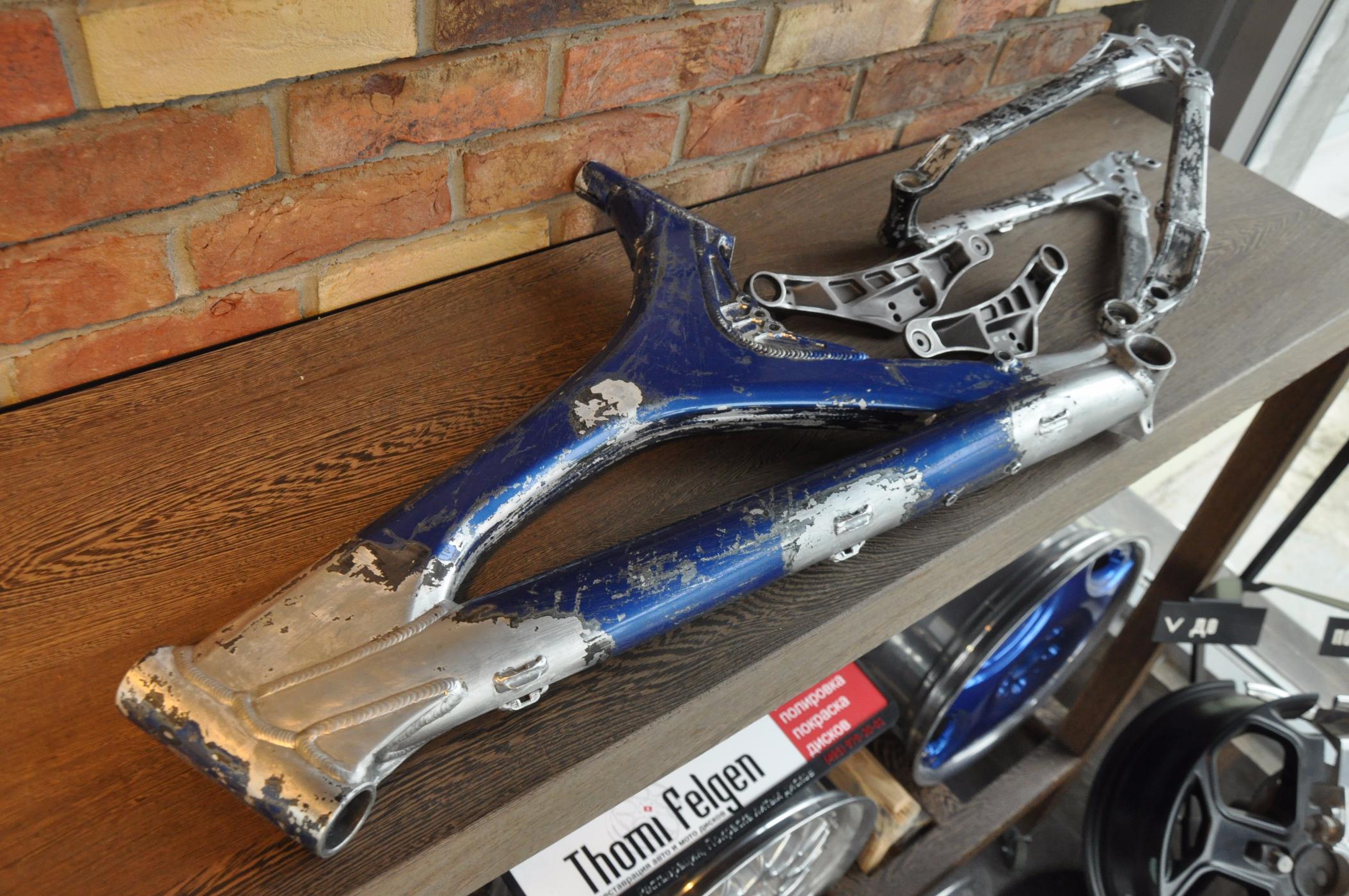 Велосипедная рама Specialized BigHit в 2 цвета порошком