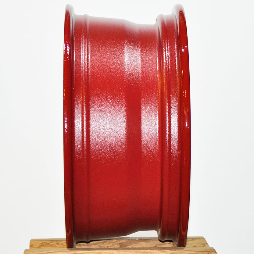Внешняя полка диска после реставрации и покраски в красный цвет