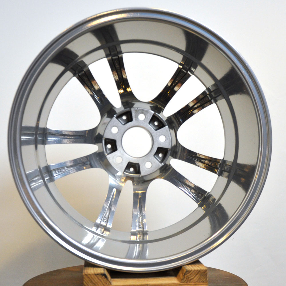 Покраска дисков для Mercedes в цвет хром.