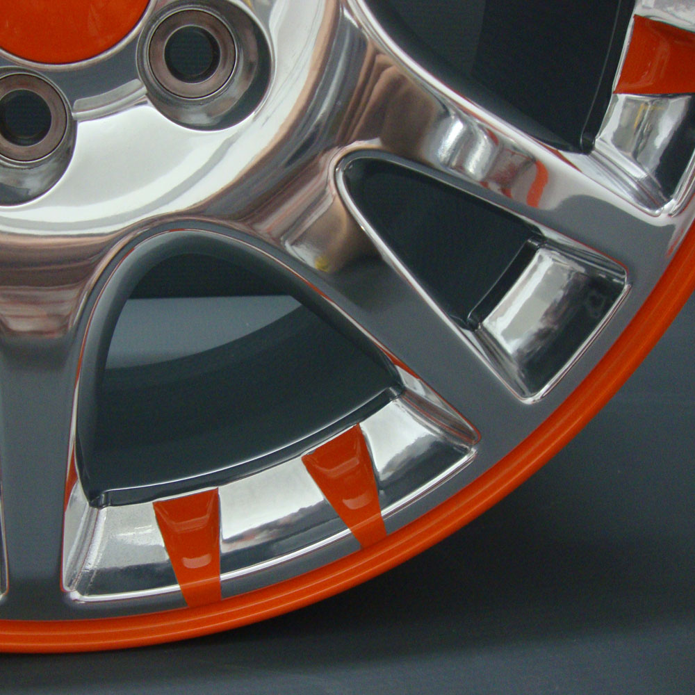 Зеркальная полировка диска с акриловой покраской отдельных элементов