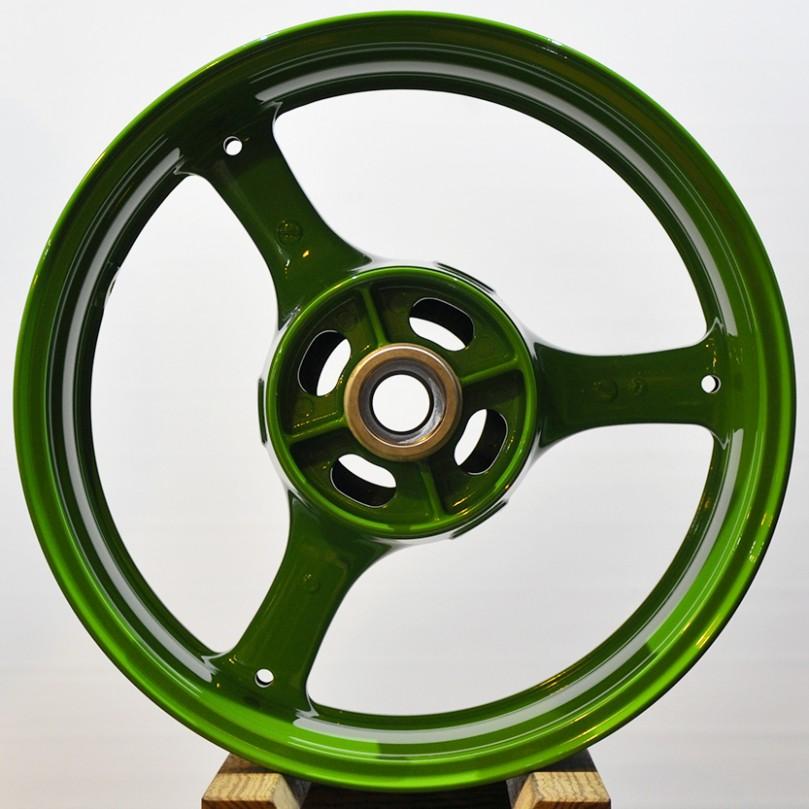 Покрашенный в зелёный глянец диск Honda