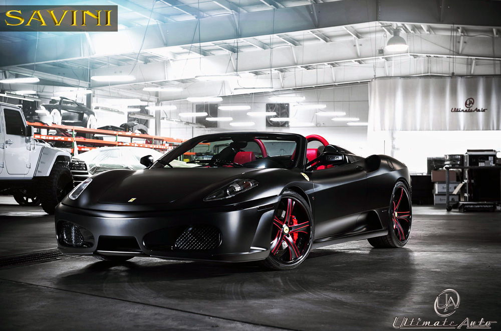 Чёрный матовый Ferrari F430 Spider с дисками Savini