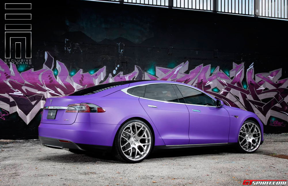 Пурпурная Tesla Model S на дисках от Avant Garde