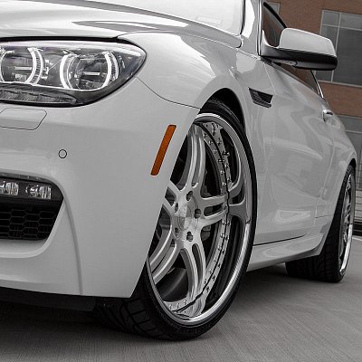 Купе BMW 650i на новых дисках из серии M11C размерностью 21 дюйм