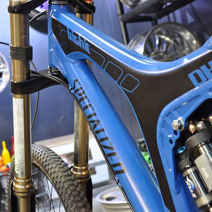 Велосипедная рама Specialized BigHit в 2 цвета порошком