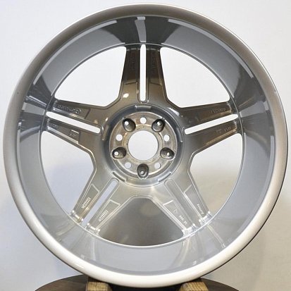 Покраска в заводской и полировка дисков AMG R20