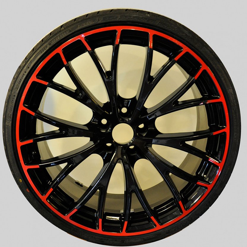 Покраска дисков Ferrari в 2 цвета