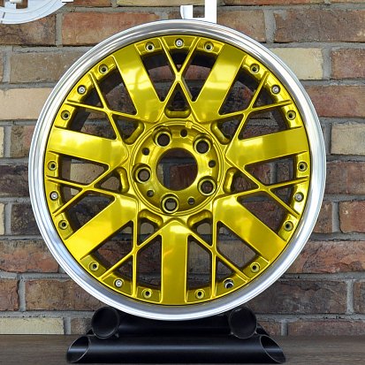 Образцы зеркально-полированных дисков, покрытых цветным лаком "Candy"