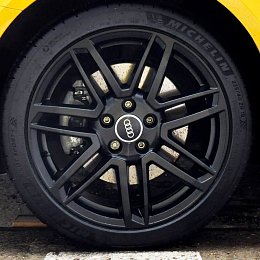 Покраска дисков Audi R18 от Audi TT в чёрный матовый
