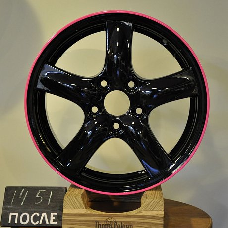 Порошковая покраска дисков от Honda в черный глянец с розовым кантом