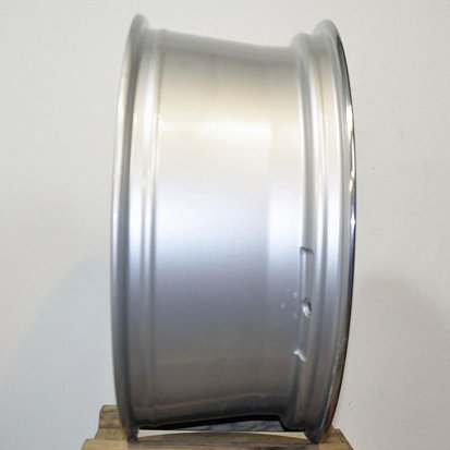 Покраска в заводской и полировка дисков AMG R20