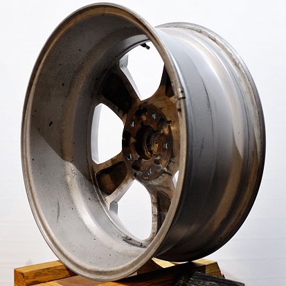 Образцы различных вариантов покраски дисков R18