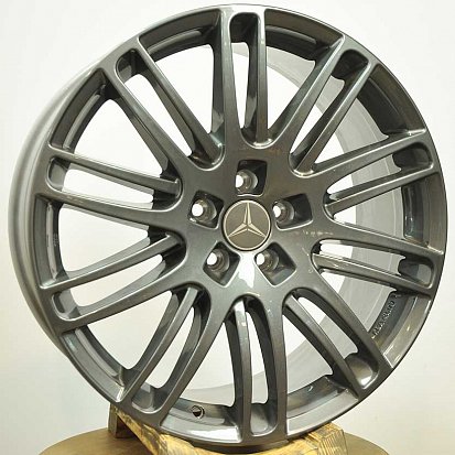 Изготовление и покраска колпачков для дисков Mercedes в тёмно-серый с серебристым логотипом