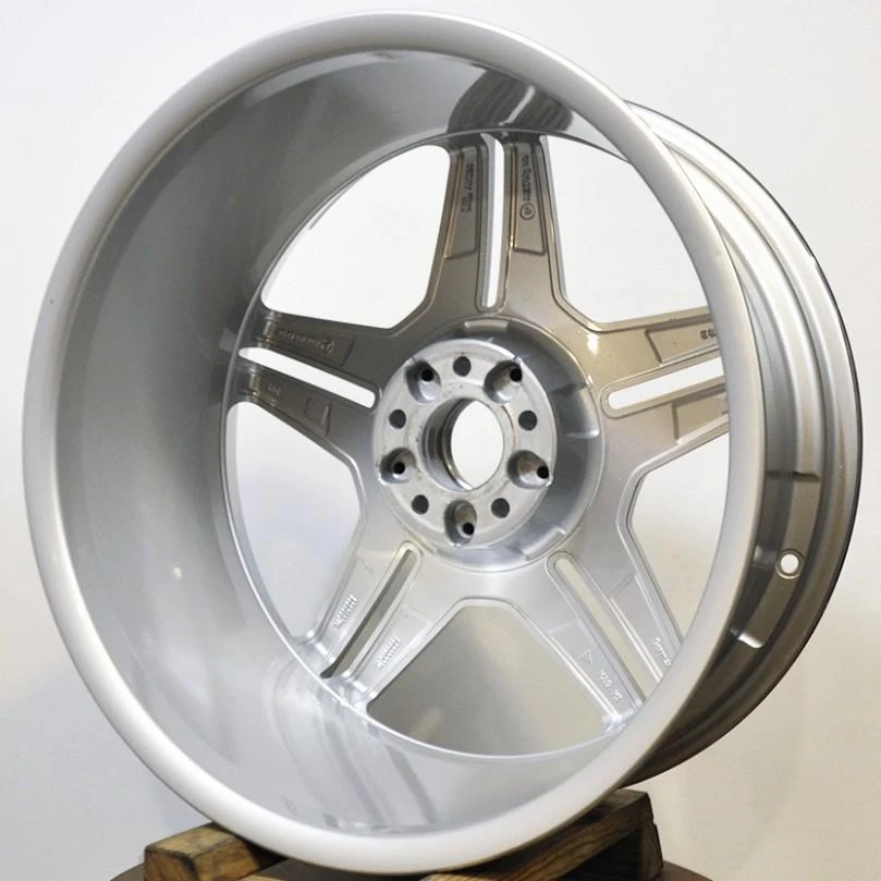 Покраска в заводской и полировка дисков AMG R20