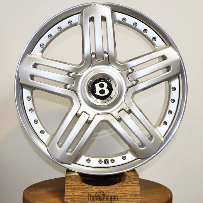 Зеркальная полировка иннера двусоставного диска Bentley R19