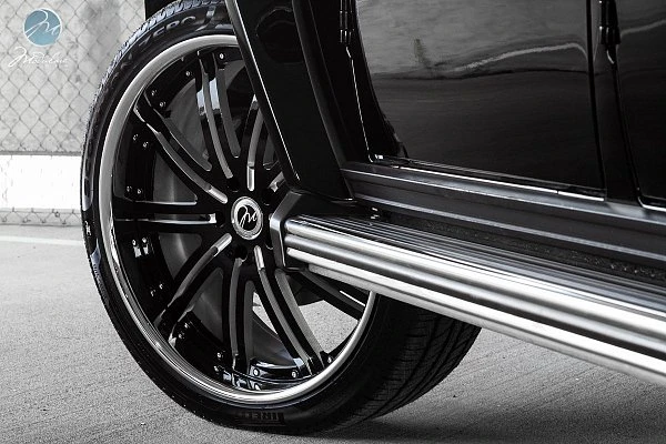 Mercedes-Benz G55 AMG 2011 в дисках серии M13 от ателье Modulare Forged