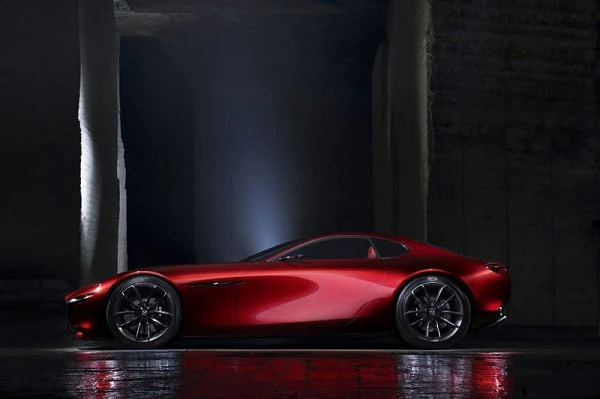 Великолепная Mazda RX-Vision, вдохновленная старинными Феррари. Великолепная Mazda RX-Vision, вдохновленная старинными Феррари.