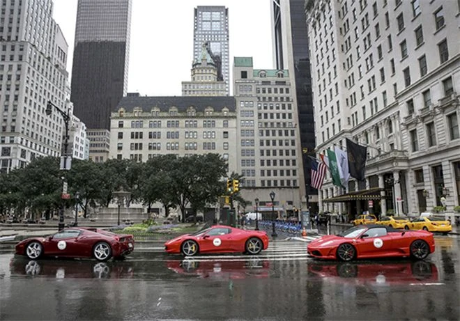 Ferrari-2.jpg Ferrari-2.jpg