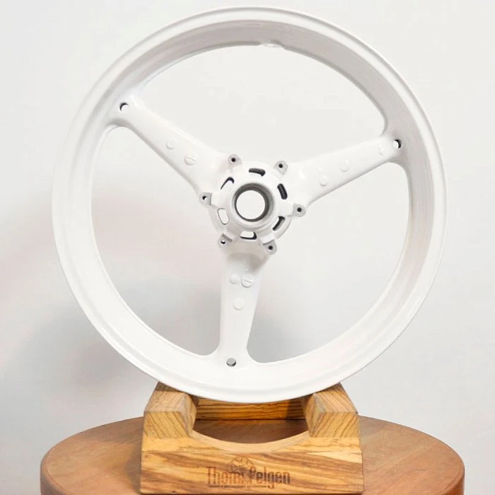 Ремонт и покраска мото дисков ENKEI R17 от Honda в белый глянец