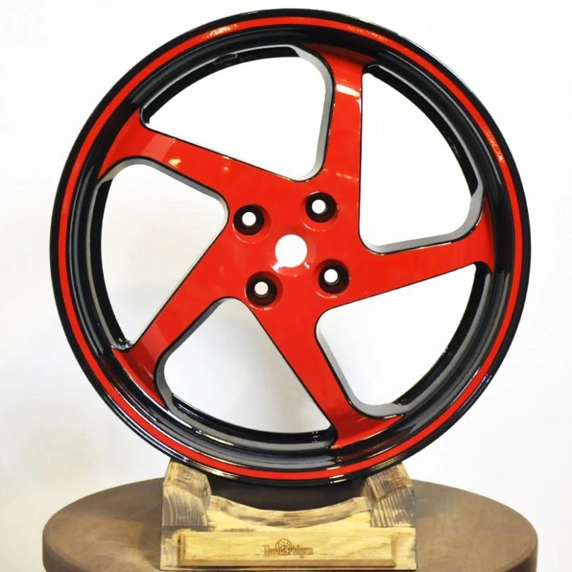 Покраска диска Honda R17 в чёрный и красный
