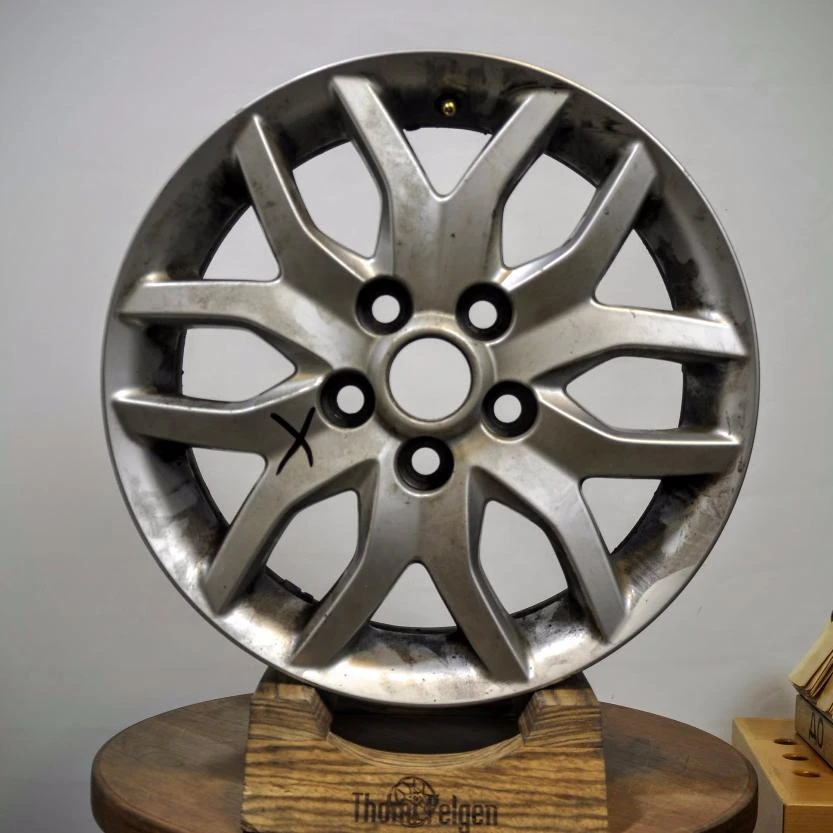 Порошковая покраска дисков Toyota Corolla в золотой "кэнди"