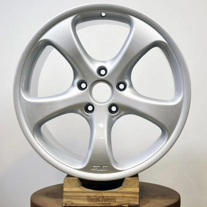 Покраска дисков TechArt Formula R20 от Porsche в заводской