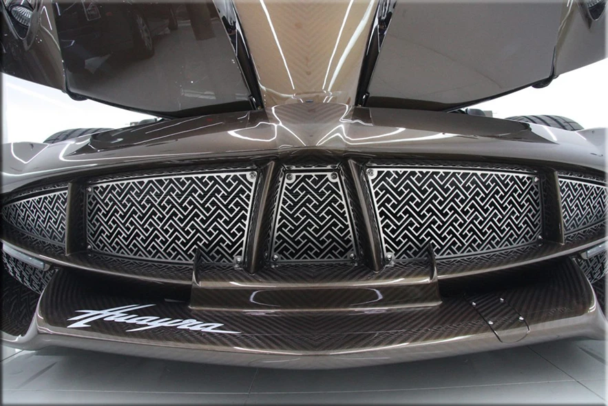 решетка радиатора Pagani Huayra решетка радиатора Pagani Huayra