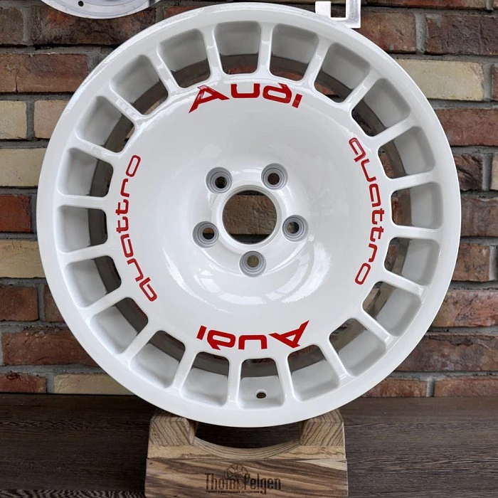 Порошковая покраска дисков Audi Quattro в 2 цвета с нанесением логотипа