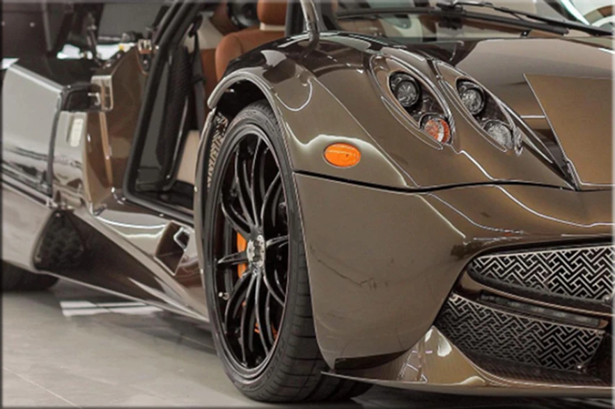 Гиперкар Pagani Huayra Гиперкар Pagani Huayra